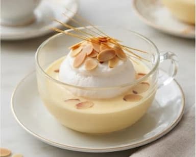 Découvrir la recette Île flottante aux amandes
